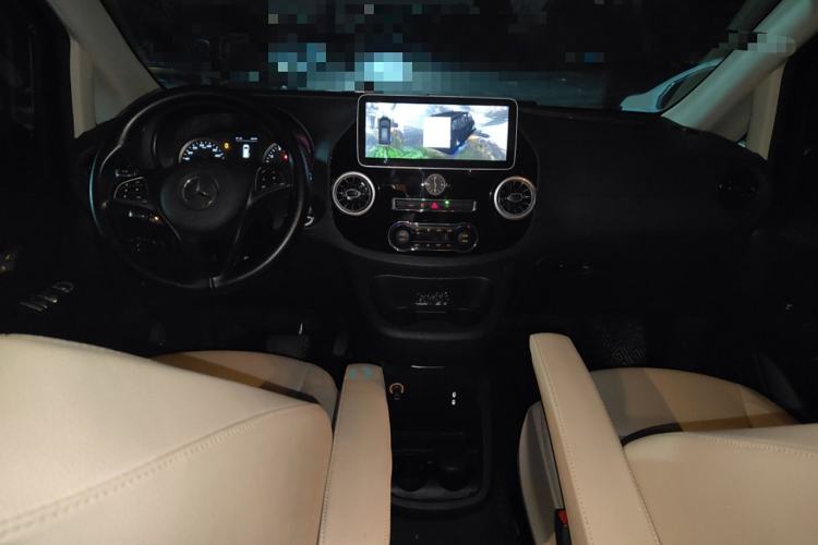 Used Mercedes-Benz Vito 2023 2.0T Elite Version 9 Seats