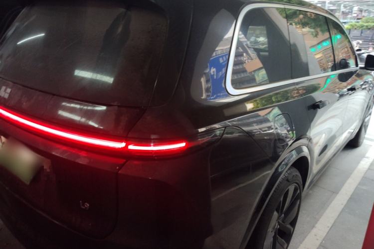 Used Li Auto L9 2022 Max model
