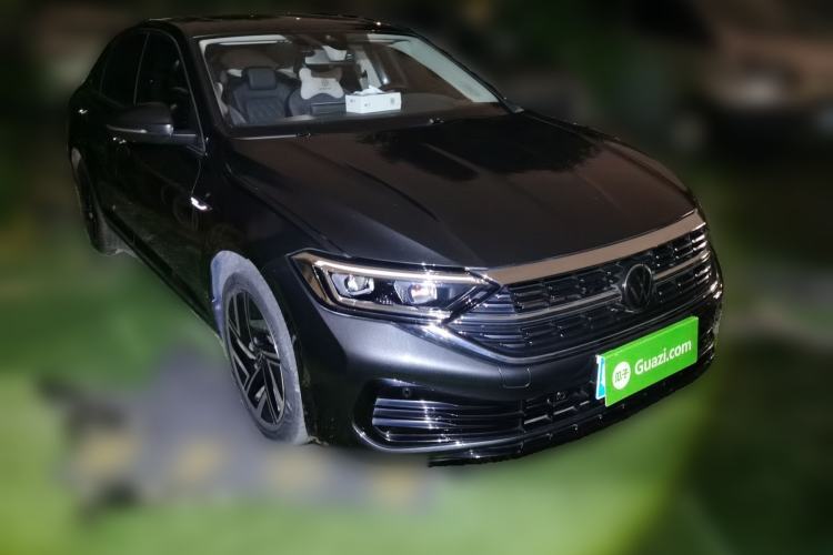 Used Volkswagen Sagitar 2023 300TSI DSG Excellence Edition Front Right 45 Deg