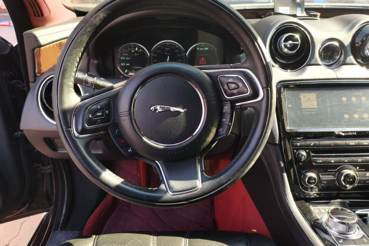 Used Jaguar XJ 2015 XJL 3.0 SC Four-Wheel Drive Luxury Business Edition
