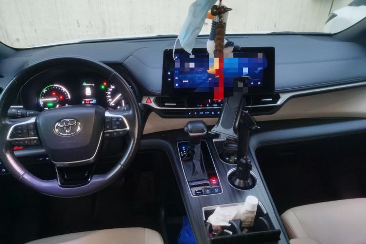 Used Toyota SIENNA 2021 2.5L Hybrid Premium Edition