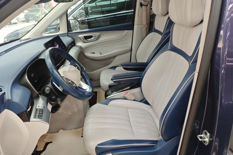 Used Roewe iMAX8 2021 400TGI Supreme Series Ultimate Edition