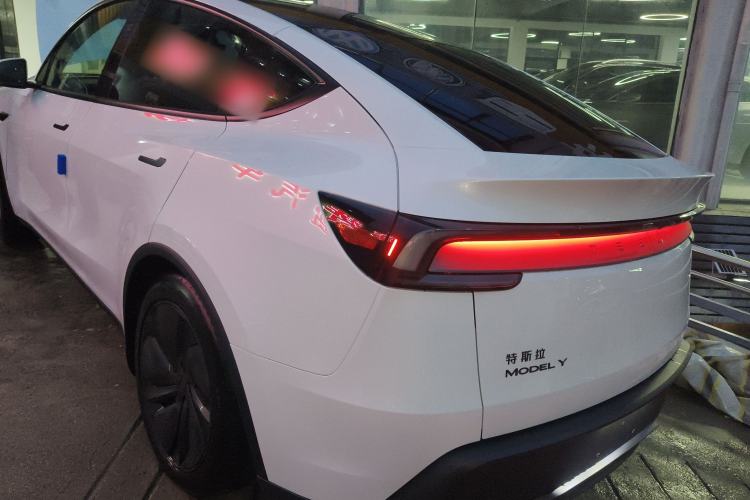 Used Tesla Model Y 2026 Rear-Drive Model
