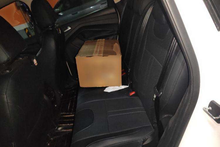 Used Ford Kuga 2013 1.6L GTDi Two-Wheel-Drive Trend Model