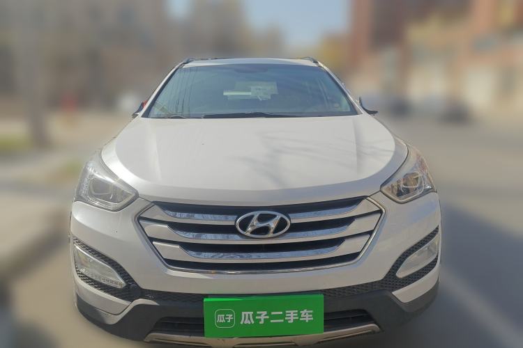 Used Hyundai Santa Fe 2013 2.4L Automatic 2WD Comfort Edition Front