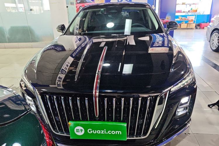 Used Hongqi H5 2025 2.0T Automatic Flag Edition – 500 000 Units Commemorative Version
