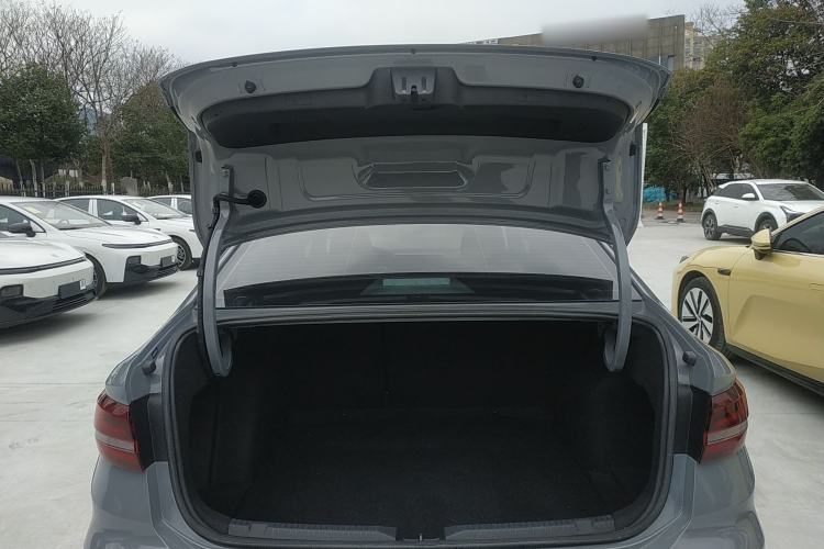 Used Volkswagen Lavida 2023 300TSI DSG Starry Full-Comfort Edition
