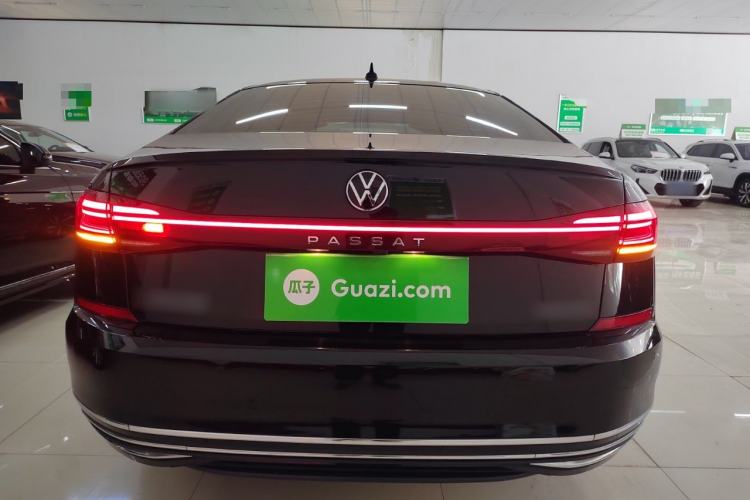 Used Volkswagen Passat 2023 Facelift 330TSI Luxury Edition
