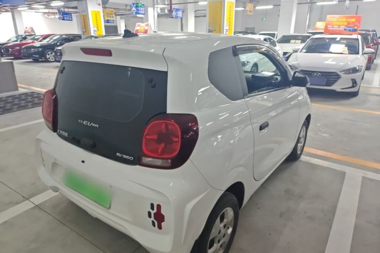 Used Roewe Clever 2021 302 km New Four-Seater Super-Efficient Version