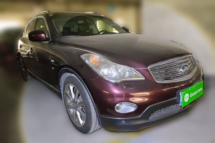 Used Infiniti QX50 2013 2.5L Two-Wheel-Drive Elegant Edition Front Right 45 Deg