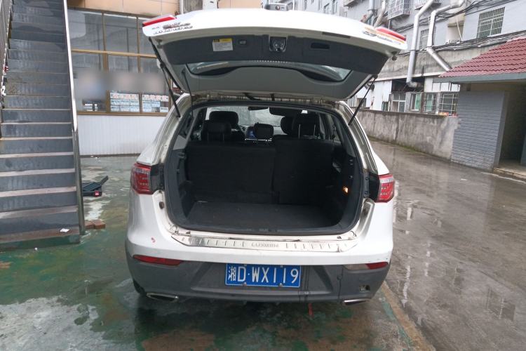 Used Luxgen Great 7 SUV 2014 2.2T Four-Wheel Drive Flagship Version
