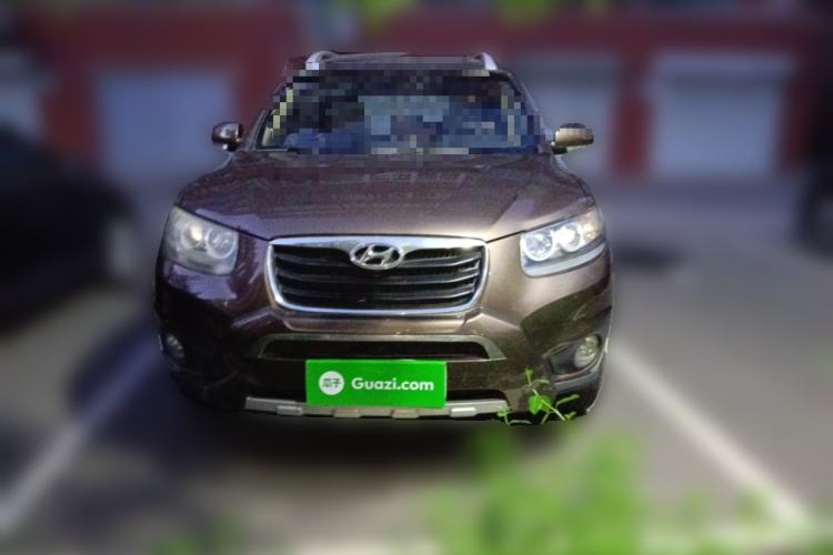 Used Hyundai Santa Fe Classic 2010 2.4 Luxury Edition 7-Seater Four-Wheel Drive
