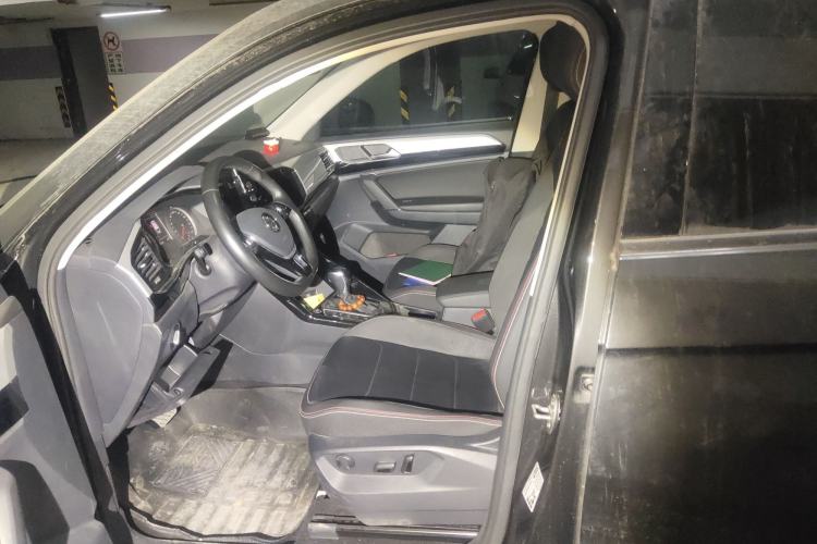 Used Volkswagen Tayron 2020 330TSI Two-Wheel Drive Luxury Smart Connectivity Version