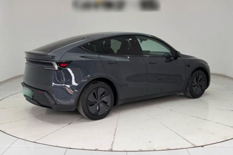 Used Tesla Model Y 2025 Rear-Wheel-Drive Version Rear Right 45 Deg