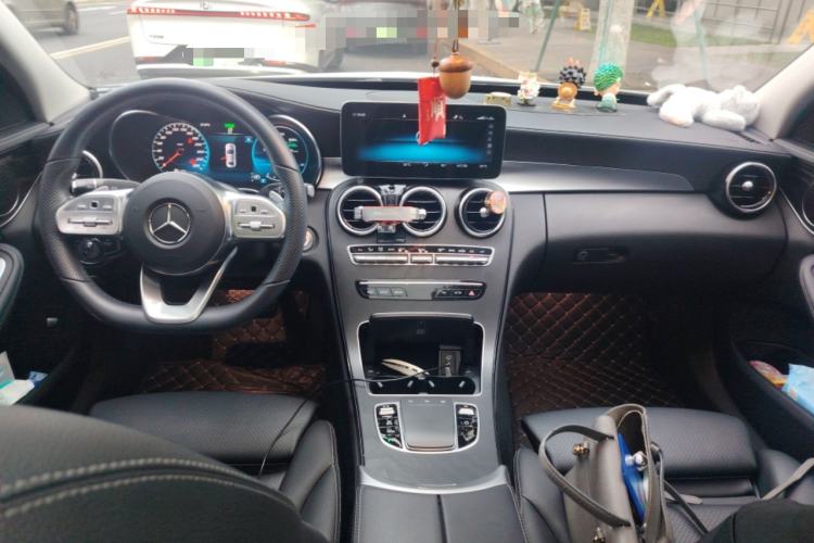 Used Mercedes-Benz C-Class 2021 C 260 L Sport Edition Center Console