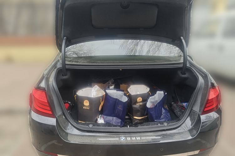 Used BMW 5 Series 2011 523Li Luxury Model