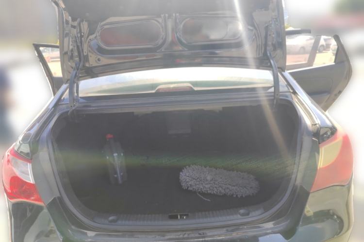 Used Hyundai Celesta 2011 1.6L Manual Luxury Model
