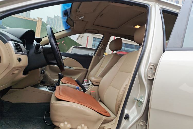 Used Buick Excelle 2013 1.5L Manual Classic Model