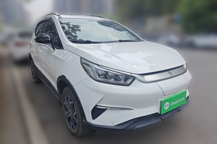 Used BYD Yuan Pro 2023 401 km Deluxe Version Front Right 45 Deg