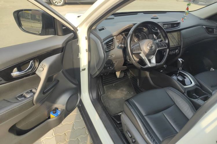 Used Nissan X-Trail 2019 2.0L CVT Smart Connect Comfort Edition 2WD
