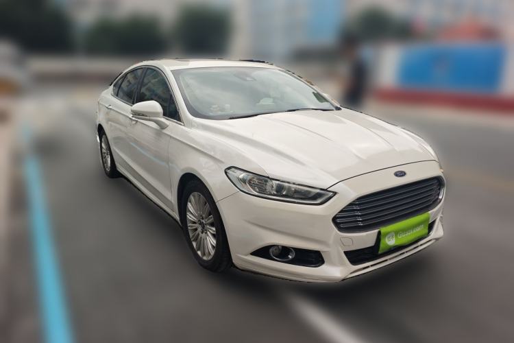 Used Ford Mondeo 2013 2.0L GTDi 200 Fashion Edition Front Right 45 Deg