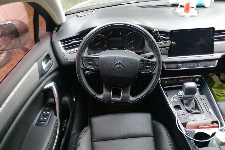 Used Citroen C5 2017 350THP Automatic Luxury Model Steering Wheel