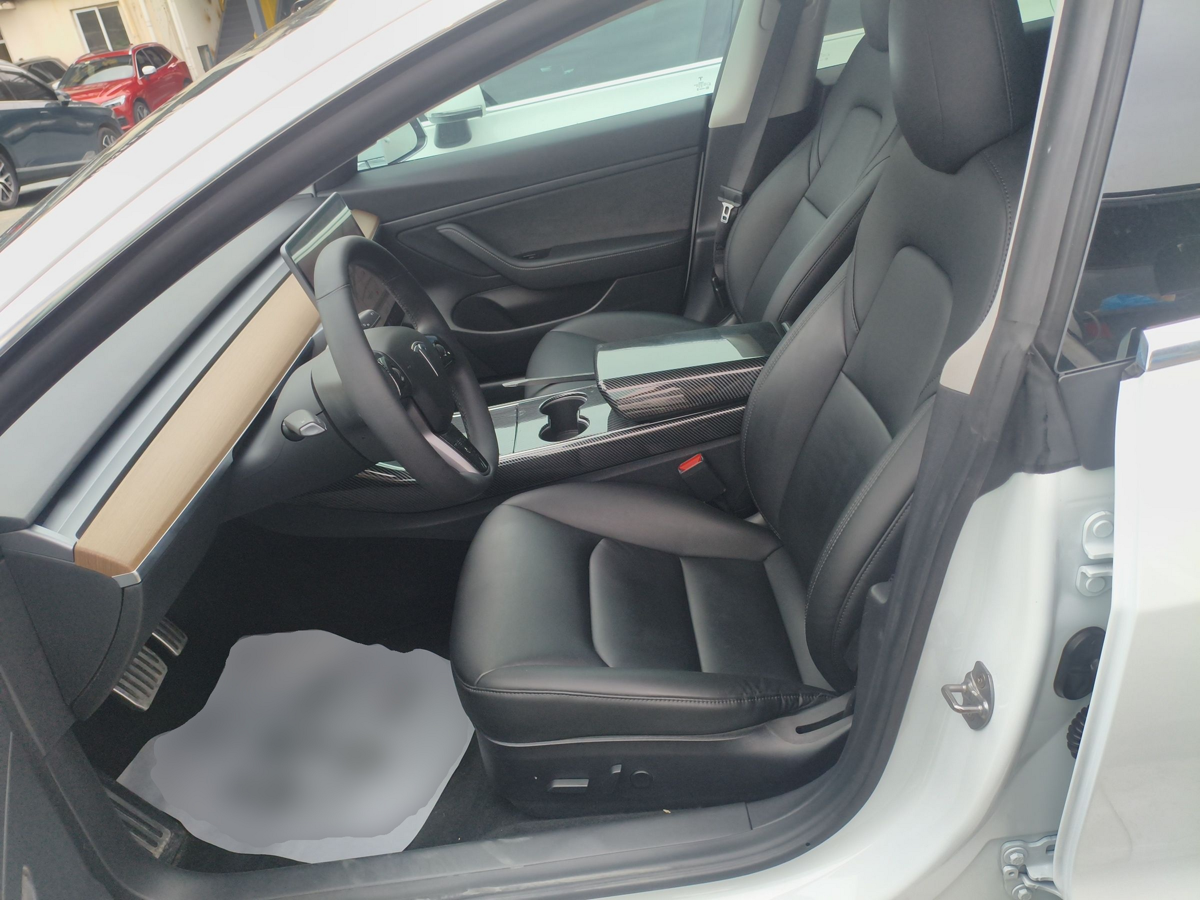 Переднее сиденье в автомобиле