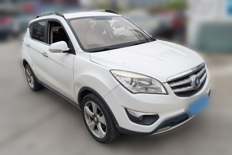 Used CHANGAN CS35 2015 1.6L Automatic Luxury Model China V Standard Front Right 45 Deg