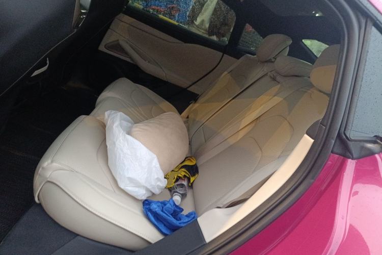 Used Xiaomi Auto SU7 2024 Four-Wheel Drive Ultra-Long Range Advanced Intelligent Driving Max Edition