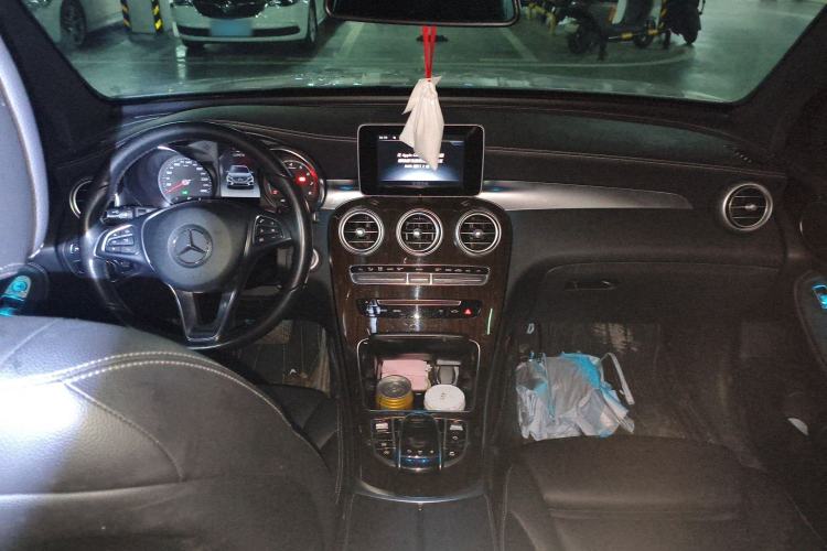 Used Mercedes-Benz GLC 2019 GLC 260 4MATIC Luxury Model