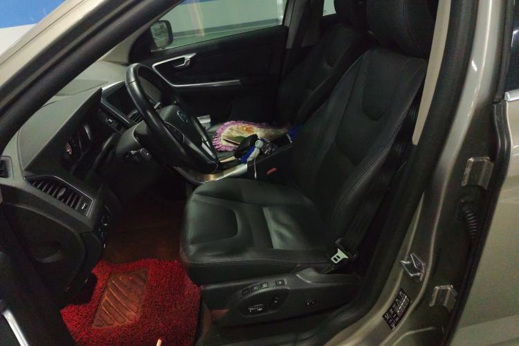 Used Volvo XC60 2015 T5 Smart Upgrade Model Left Front Seat