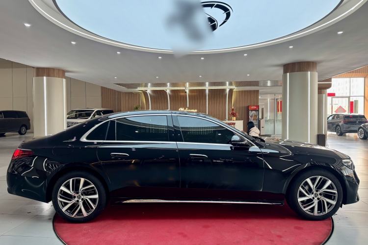 Used Mercedes-Benz E-Class 2025 Facelift E 300 L Fashion Edition