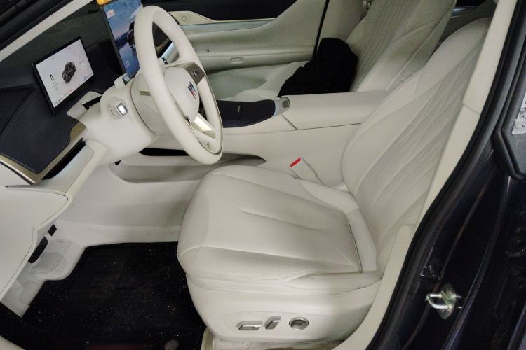 Used Buick L7 2025 Model Aivia