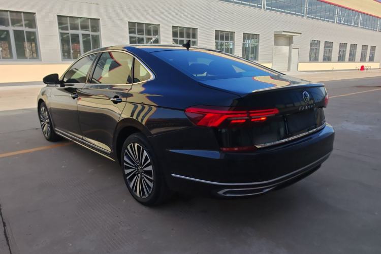 Used Volkswagen Passat 2020 Revised Version 330TSI Luxury Edition China VI Standard