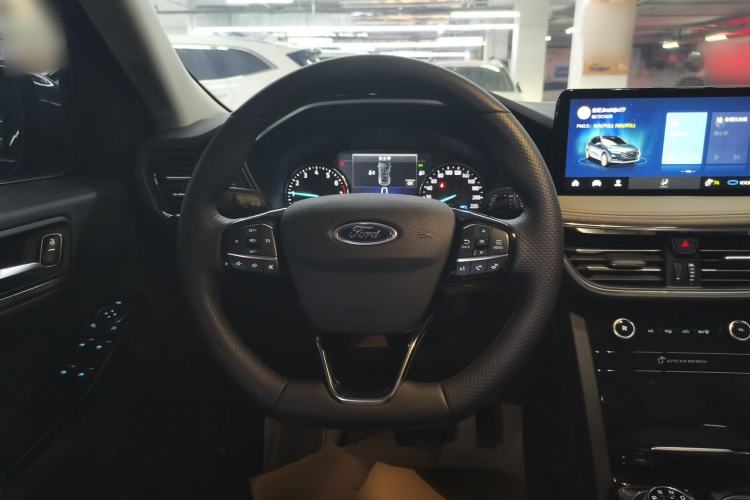 Used Ford Escape 2020 EcoBoost 245 Two-Wheel-Drive Titanium Edition