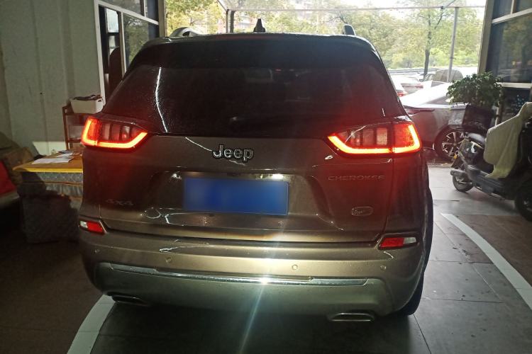 Used Jeep Cherokee 2019 2.0T All-Wheel Drive Versatile Edition China V Rear