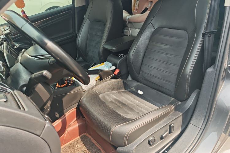 Used Volkswagen Sagitar 2015 230TSI Manual Luxury Edition