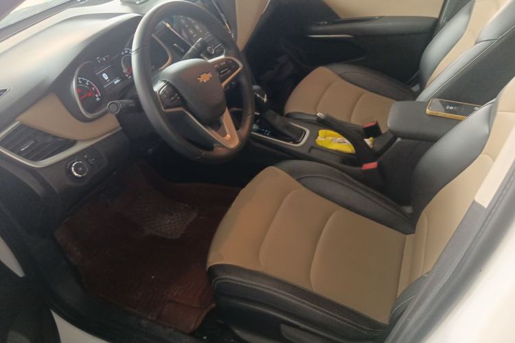 Used Chevrolet Monza 2020 320 Automatic Enjoyment Edition Left Front Seat