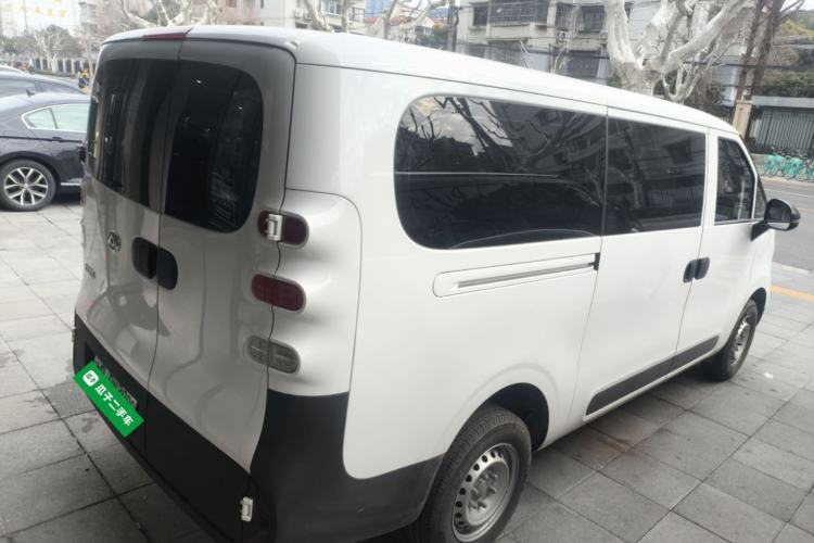 Used SAIC MAXUS Dana V1 2025 Low-Roof Multi-Function Version 50 kWh