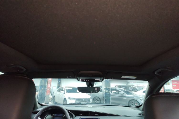 Used Cadillac XT4 2018 28T Two-Wheel Drive Tech Version