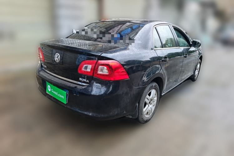 Used Volkswagen Bora 2011 1.6L Manual Fashion Edition

