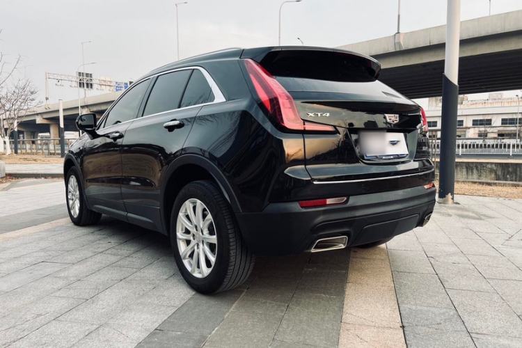 Used Cadillac XT4 2021 28T Two-Wheel Drive Tech Edition
