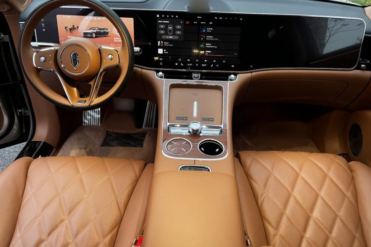 Used Hima S800 2025 Model, Range-Extended Starlight Executive Edition, 4 Seats