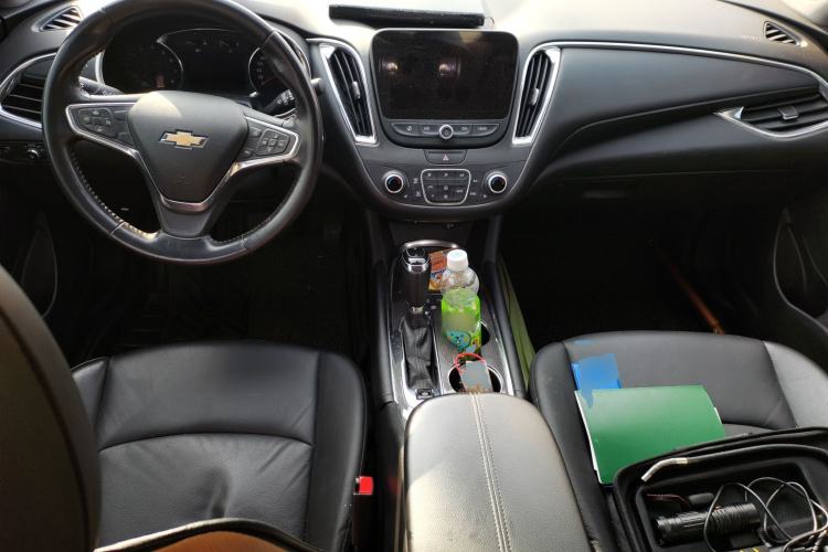 Used Chevrolet Malibu XL 2018 530T Automatic Ruiyi Edition Center Console