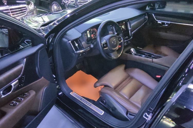 Used Volvo S90 2021 B5 Zhiyuan Luxury Edition