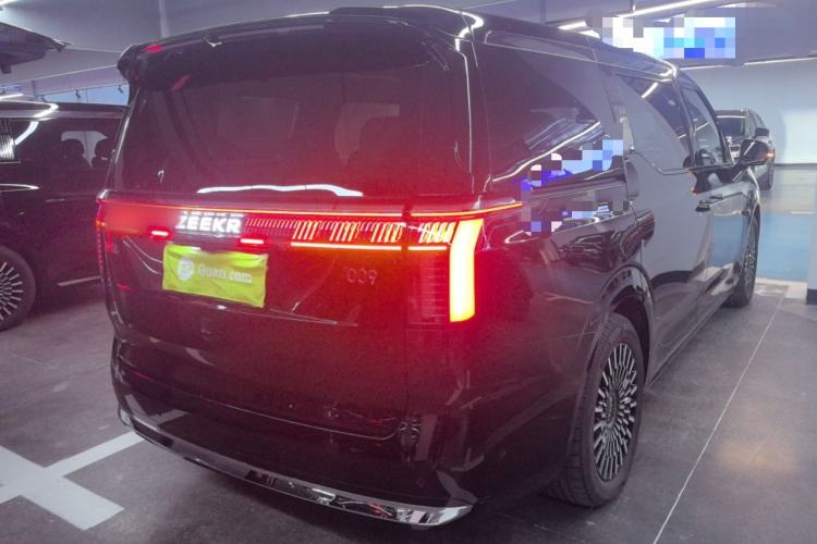 Used Zeekr 009 2024 7-Seater Walk-Through Version Four-Wheel Drive 108 kWh
