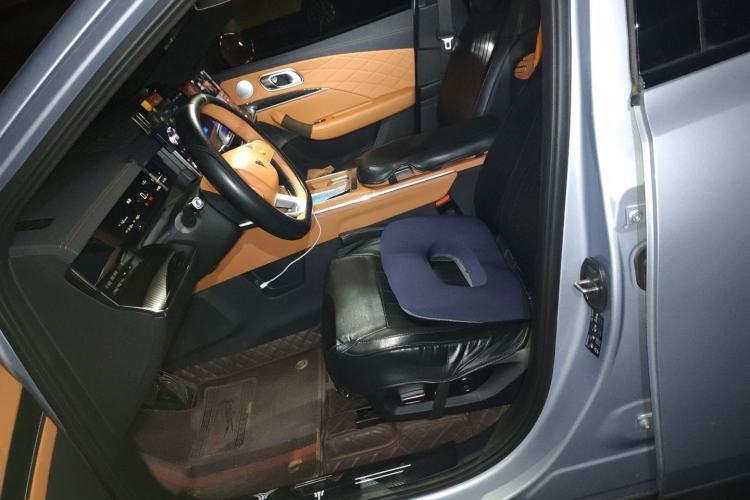 Used NETA L 2024 Extended-Range 310 Flash-Charge Red Edition