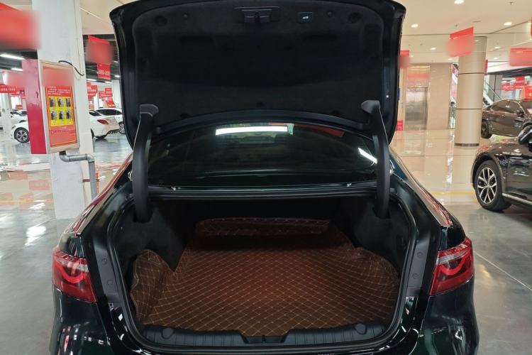 Used Jaguar XFL 2024 2.0T P250 Two-Wheel Drive Prestige Luxury Edition
