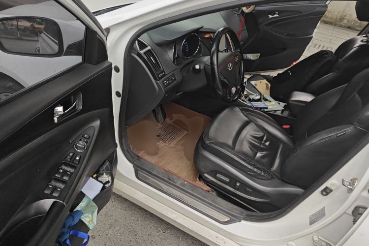 Used Hyundai Sonata 2013 2.4L Automatic Luxury Version China IV Standard
