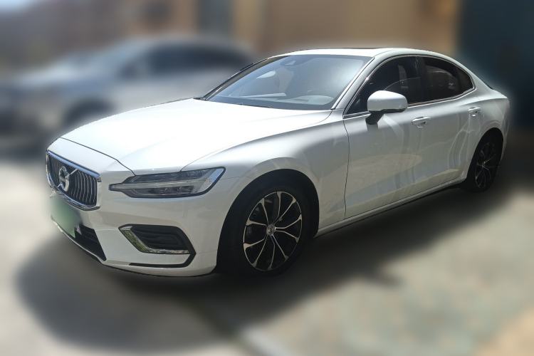 Used Volvo S60 2022 B4 Zhiyi Luxury Edition